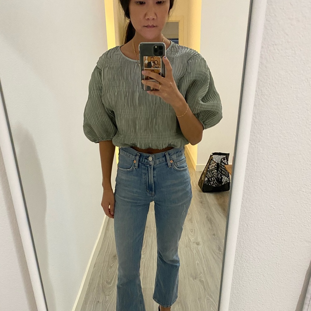 BRAND NEW W TAG ZARA BUBBLE SLV TOP